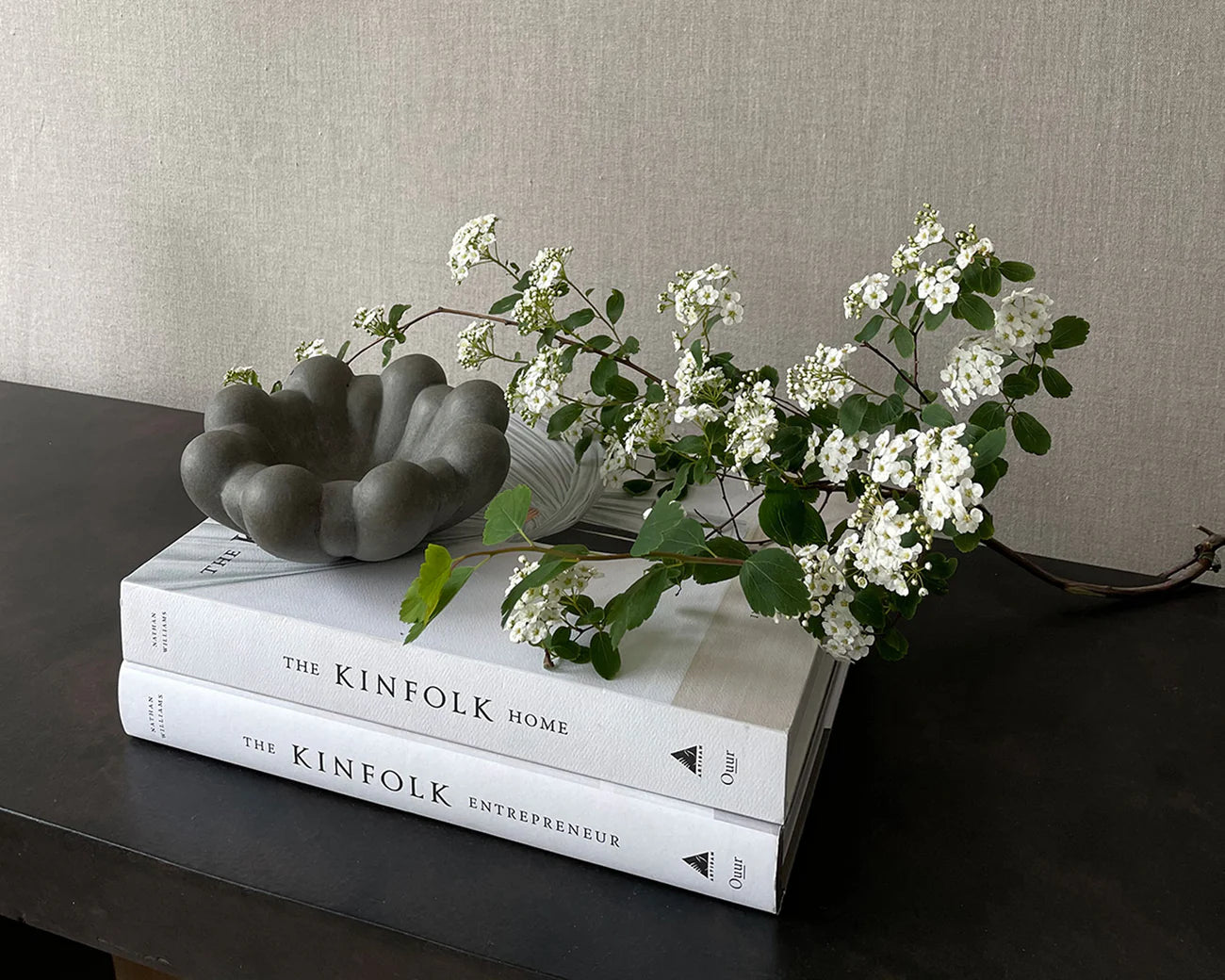 101COPENHAGEN Bloom Tray Small - Dark Grey