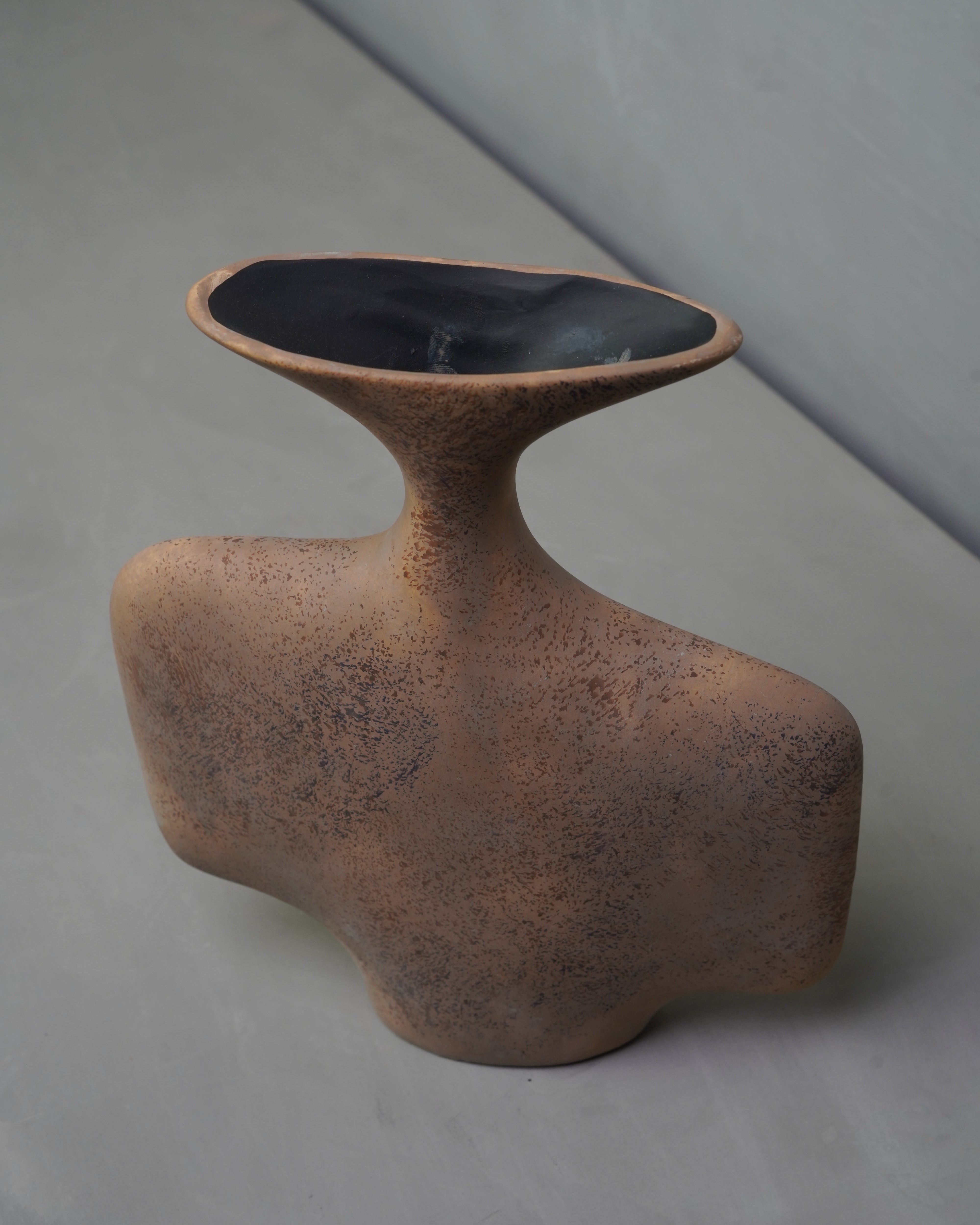 Nantou Vase - Brown