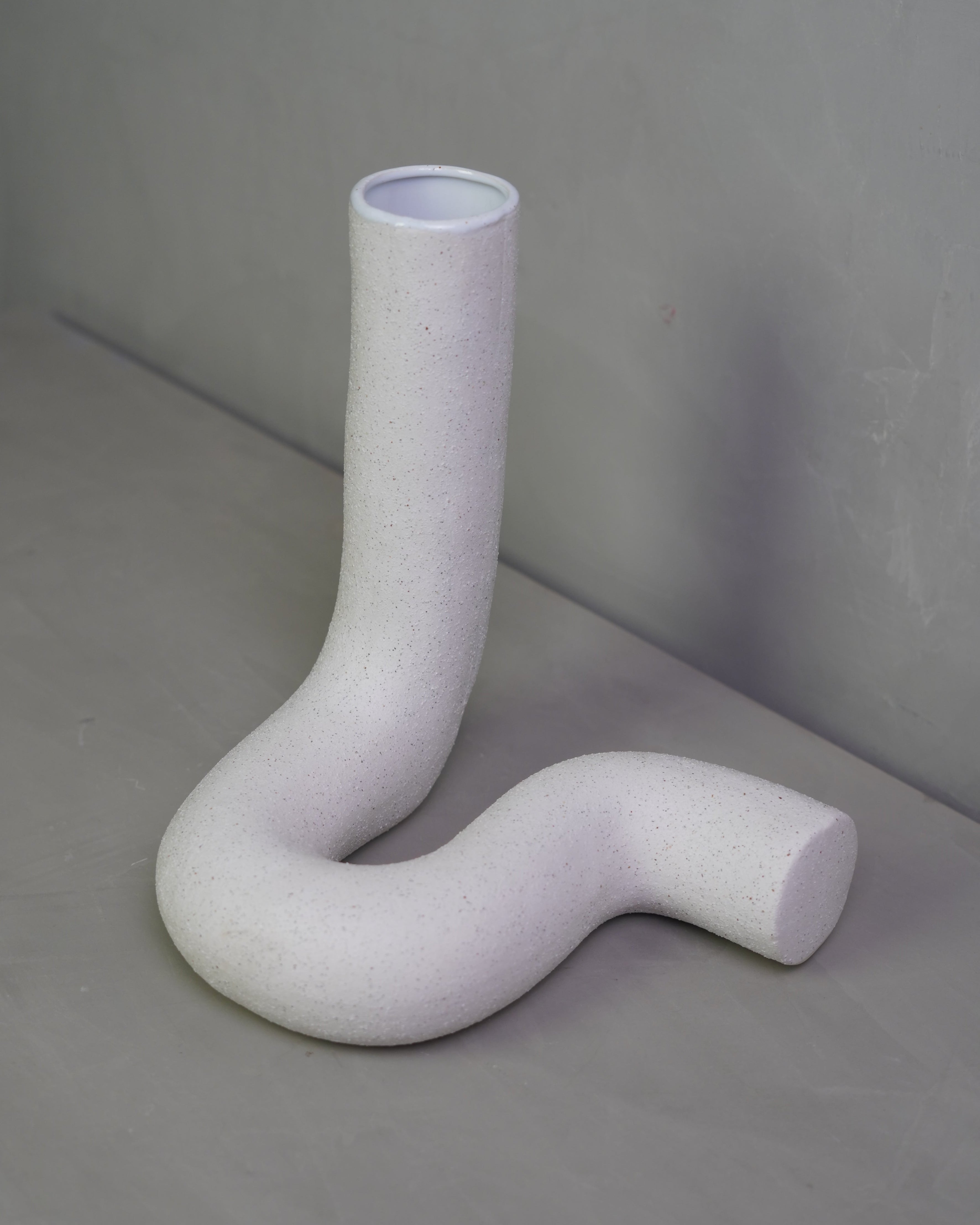 Ceramic twisted object - Matte White