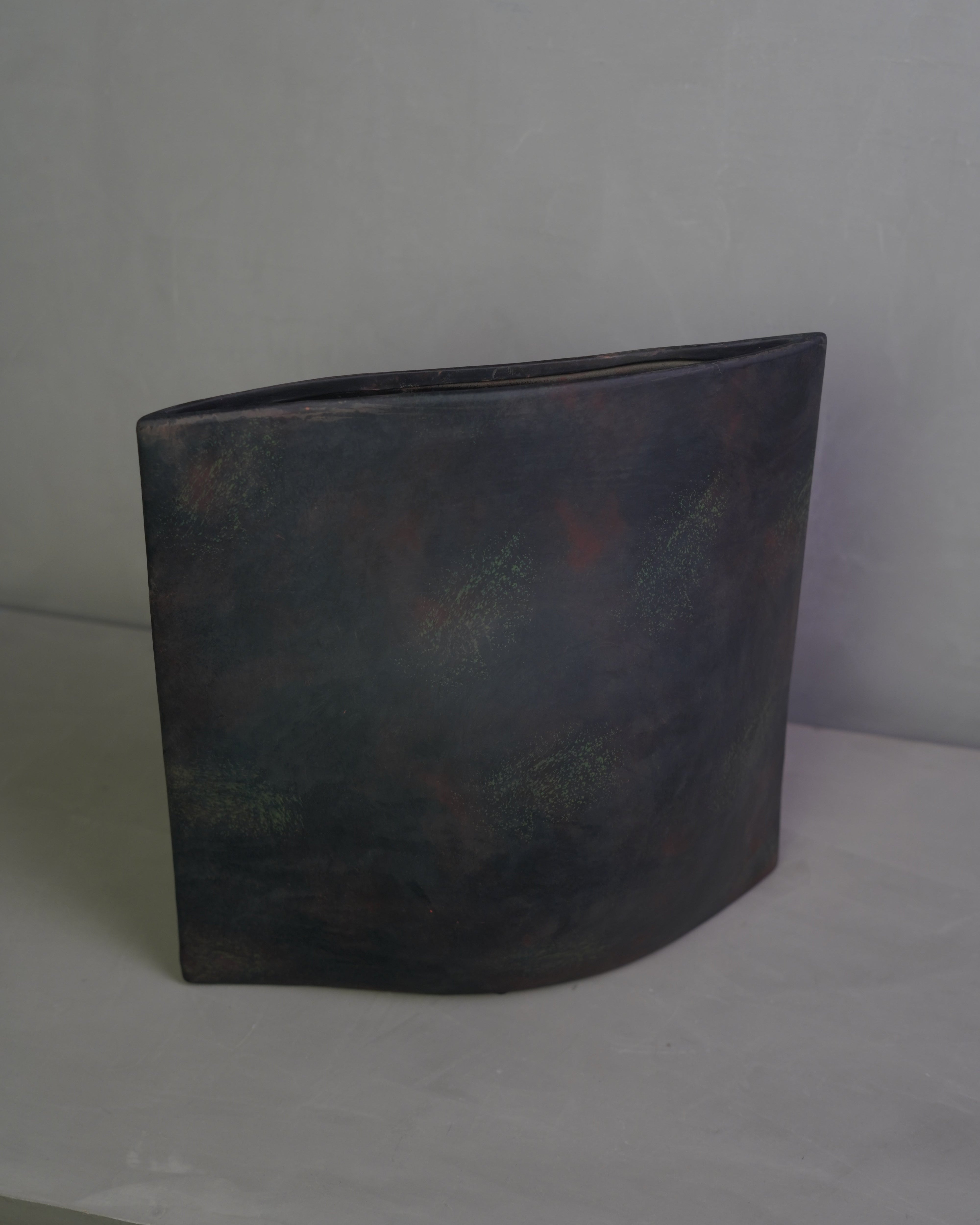 Shell Small - Dark Grey