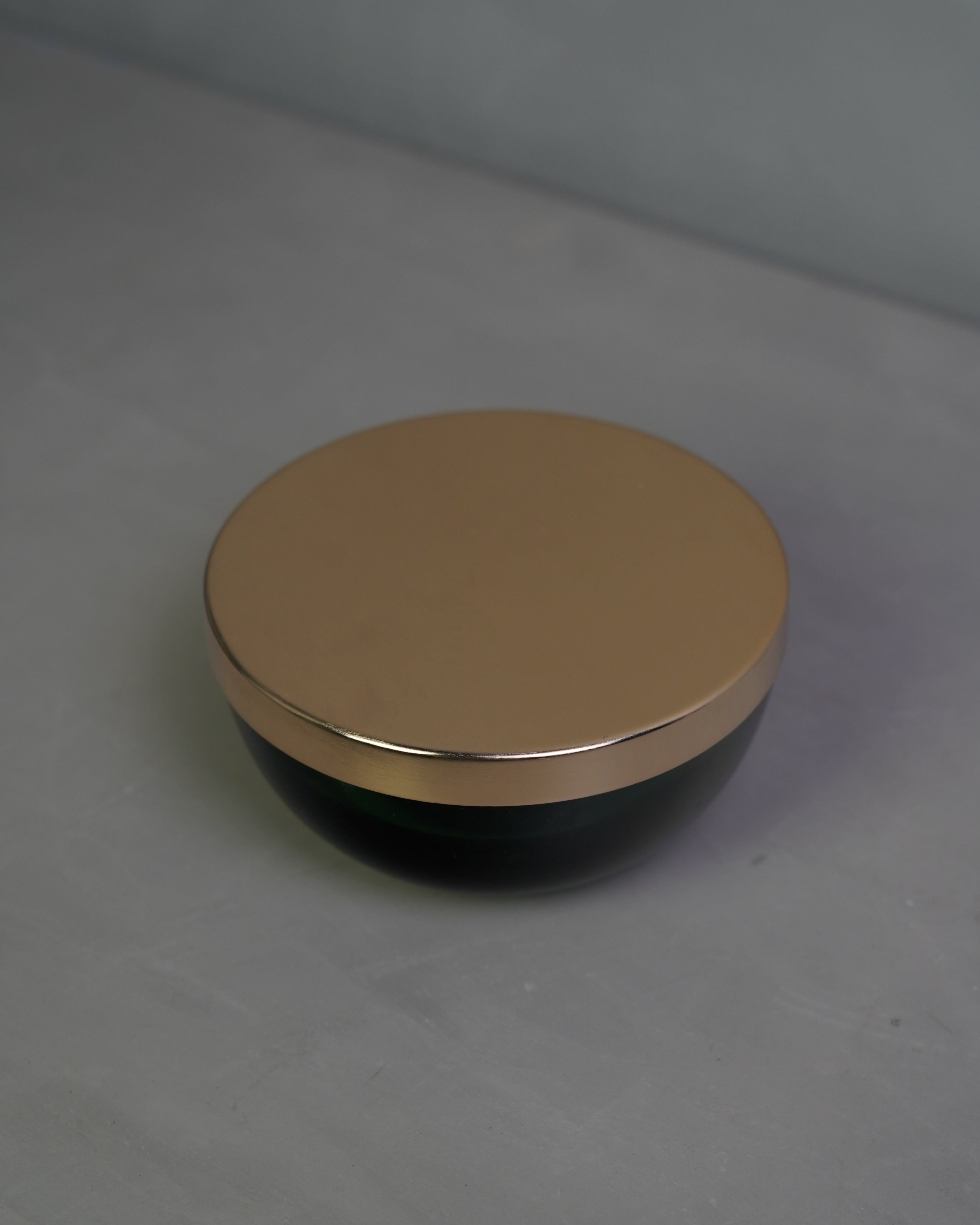 Tota Jar Small Rounded Box with Lid - Green/Brass