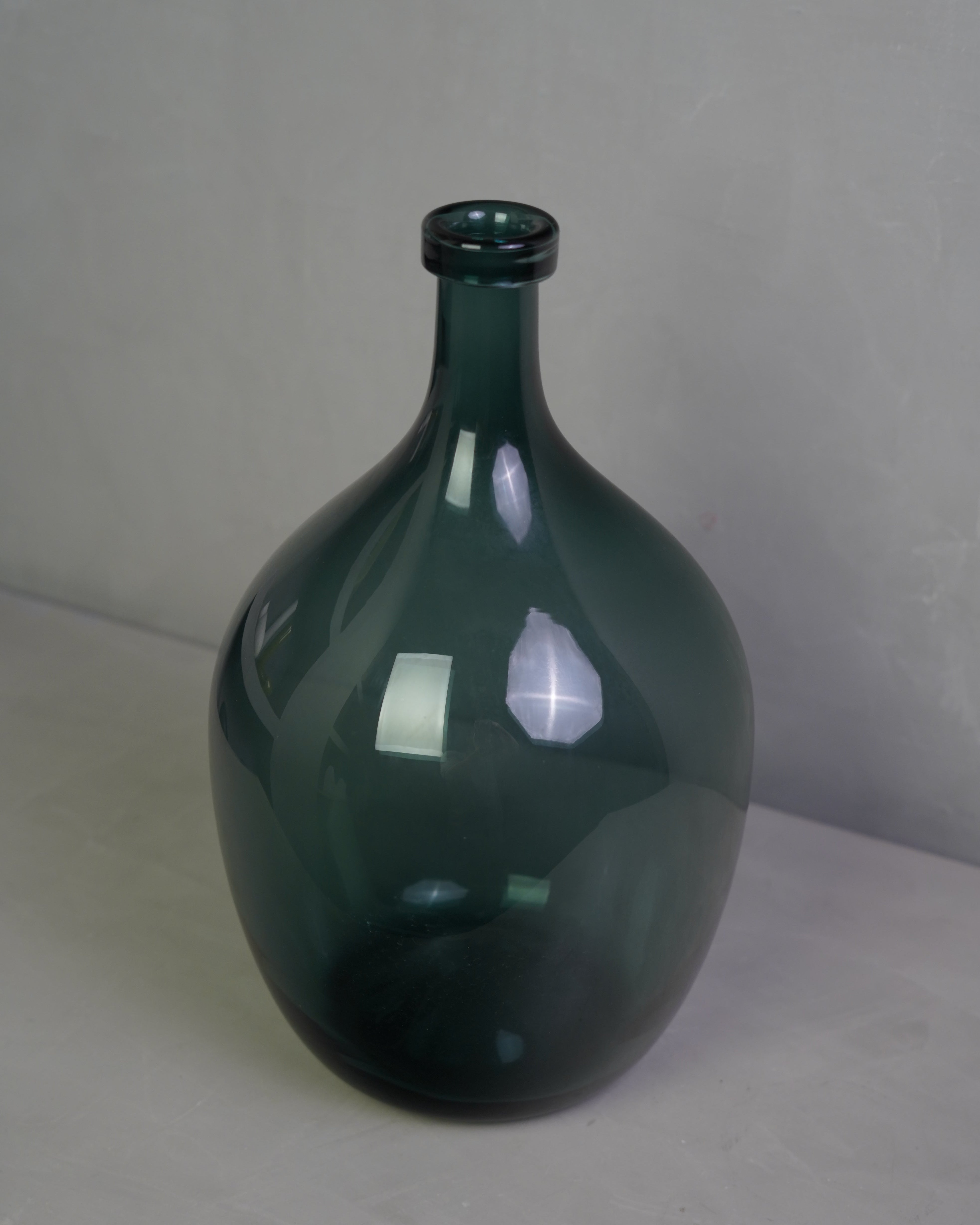 Hirashi Glass Vase L - Green
