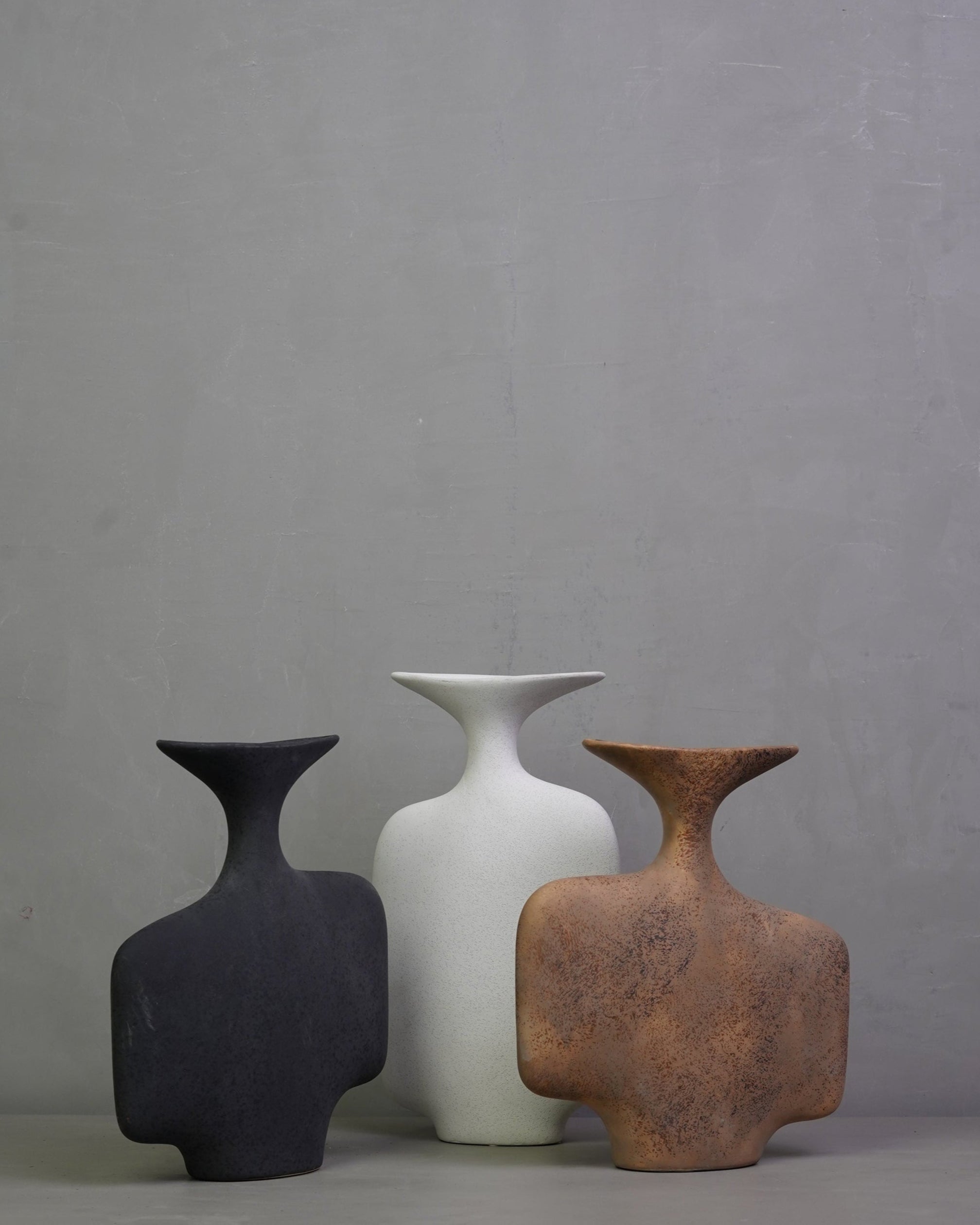 Nantou Vase - Ceramic Black