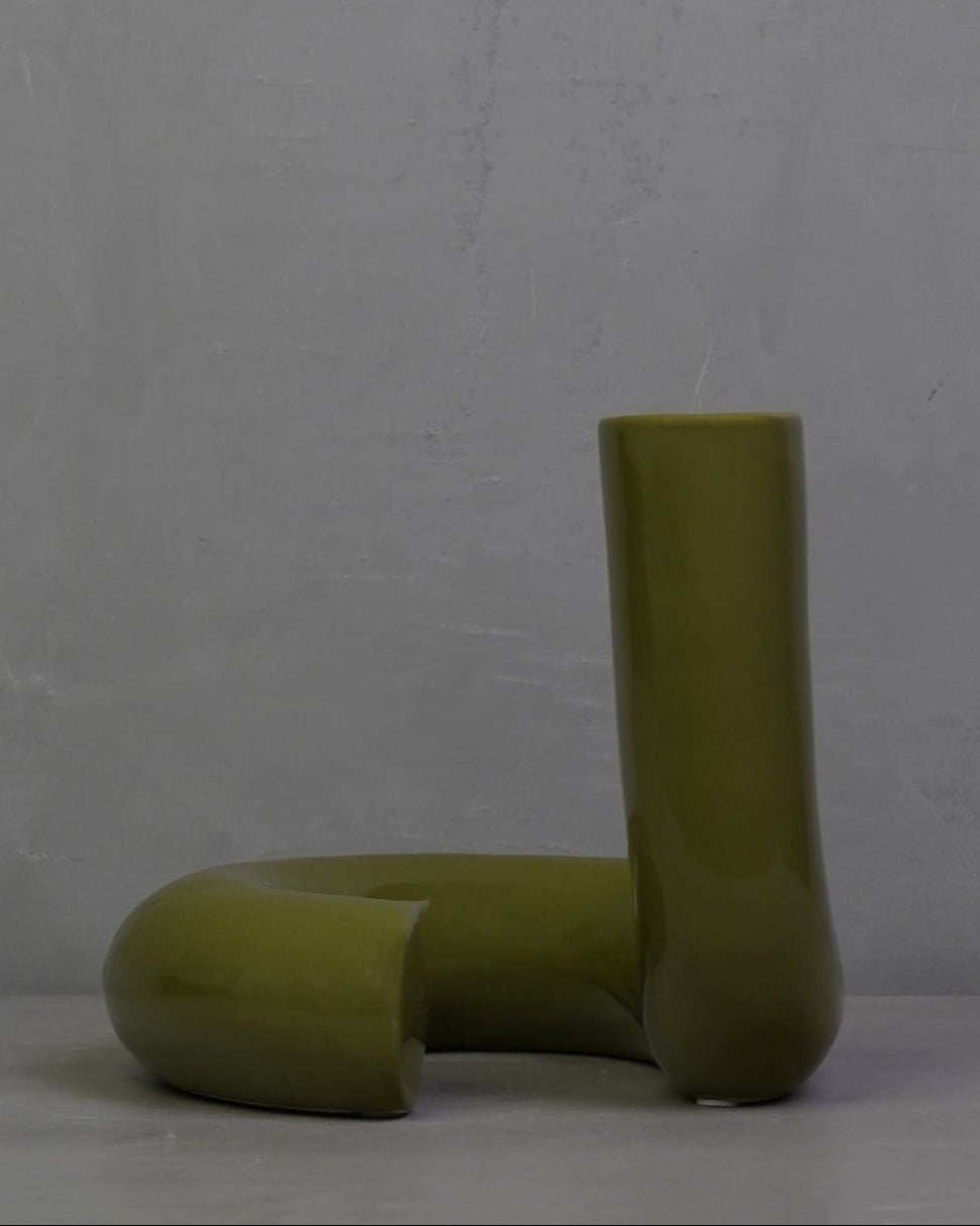 Ceramic twisted object - Glossy Olive