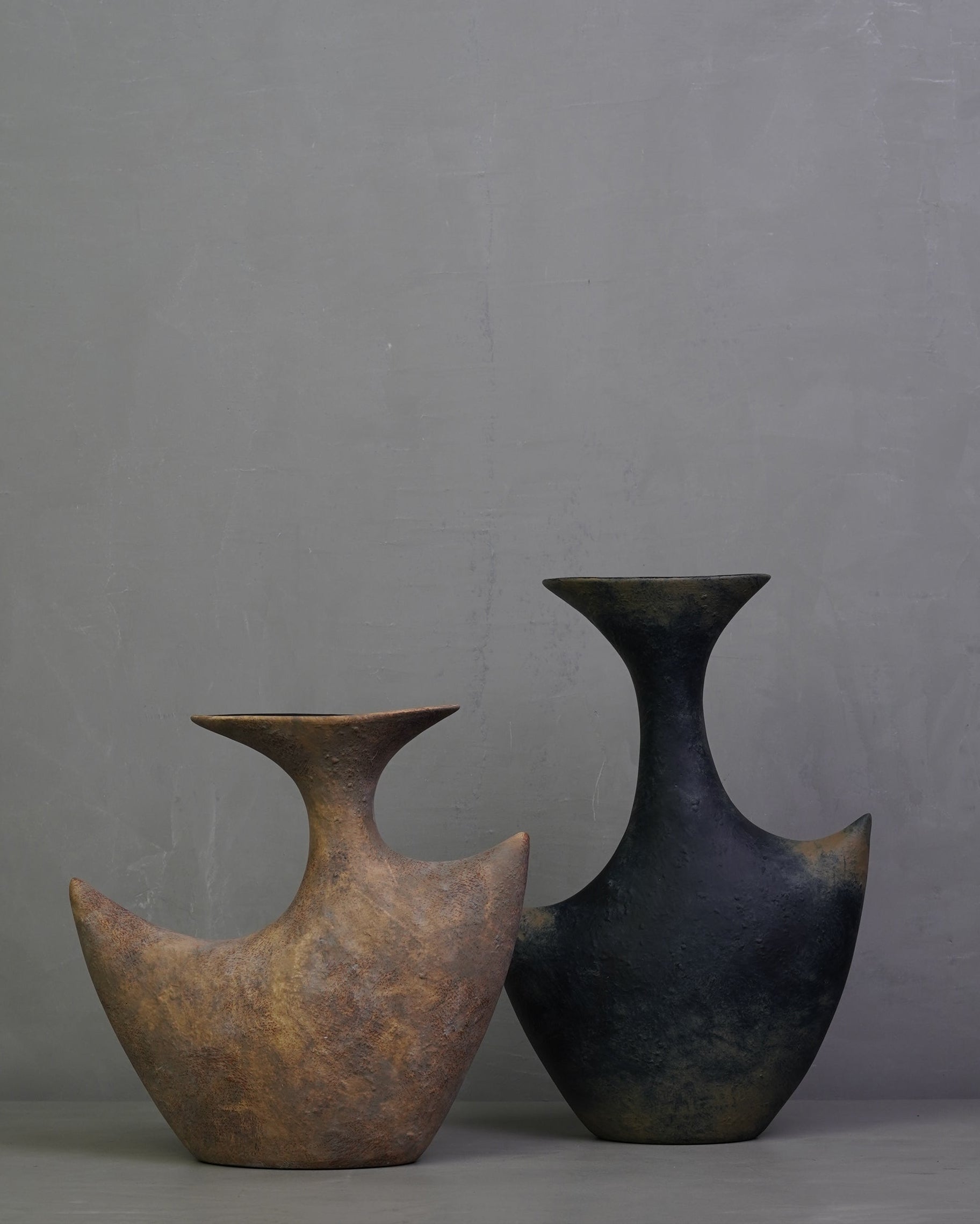 Wabi Sabi Ceramic Vase - black
