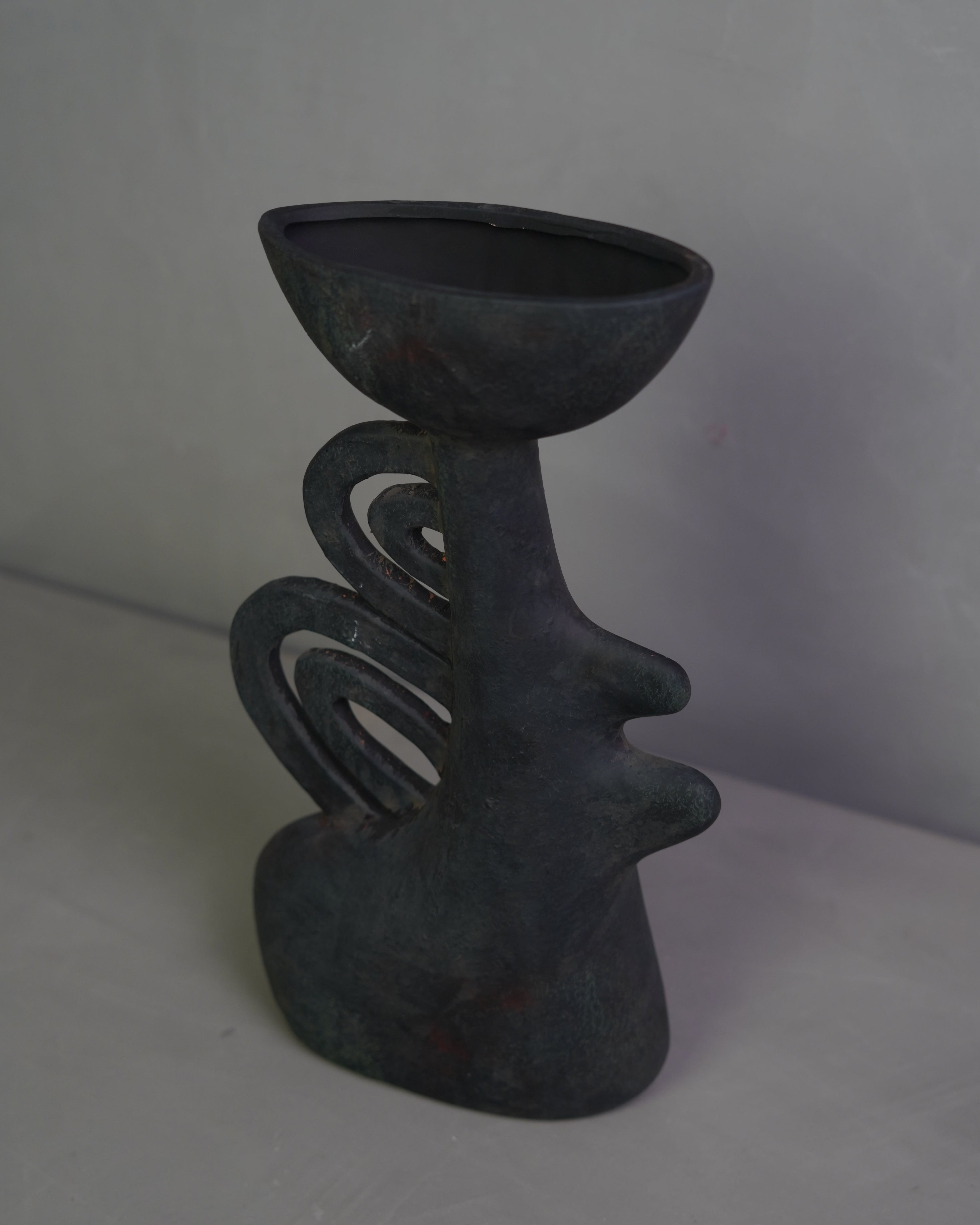 Myrrh Totem – Obsidian Smoke