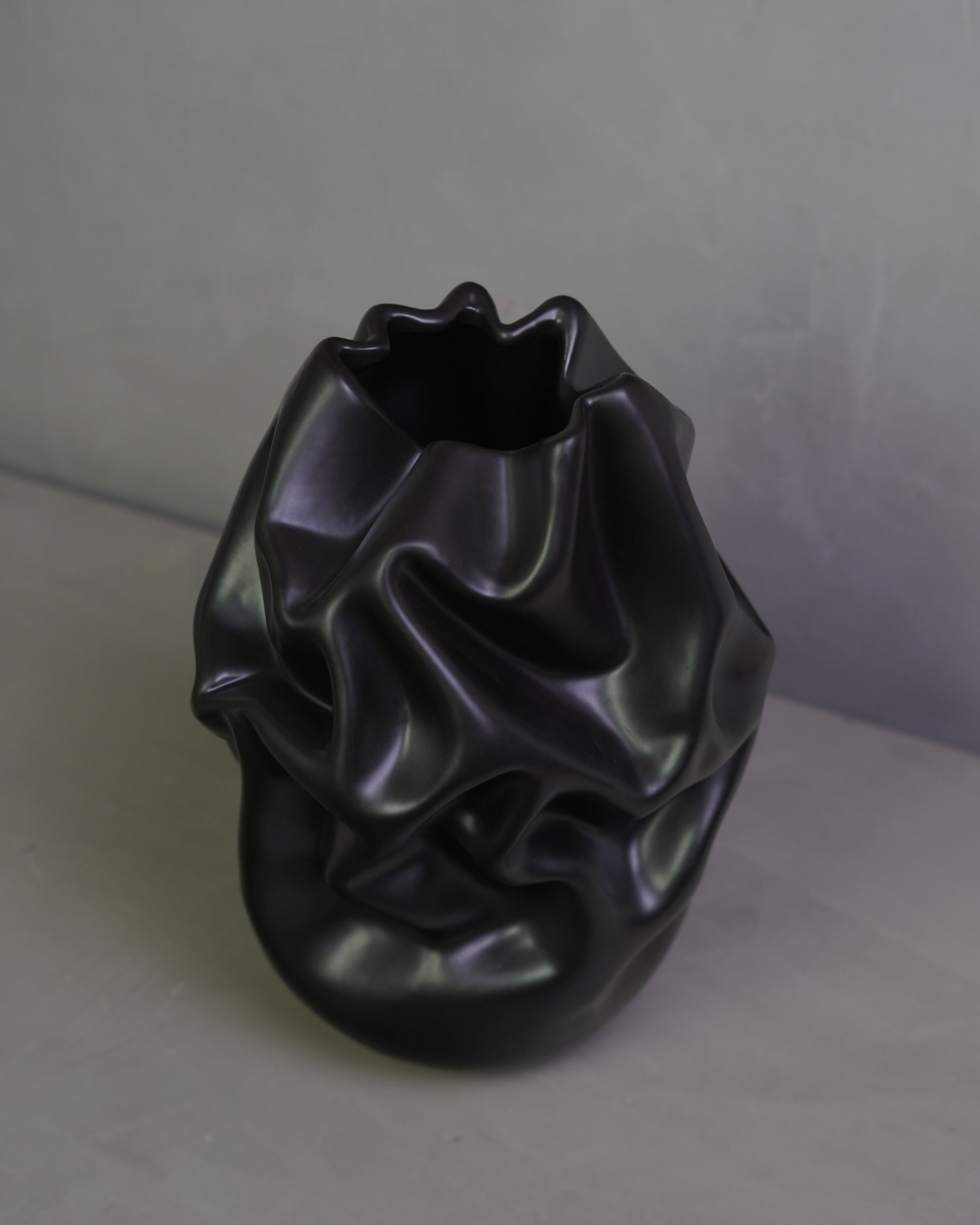 Ceramic Sculpture Vessel S - Black