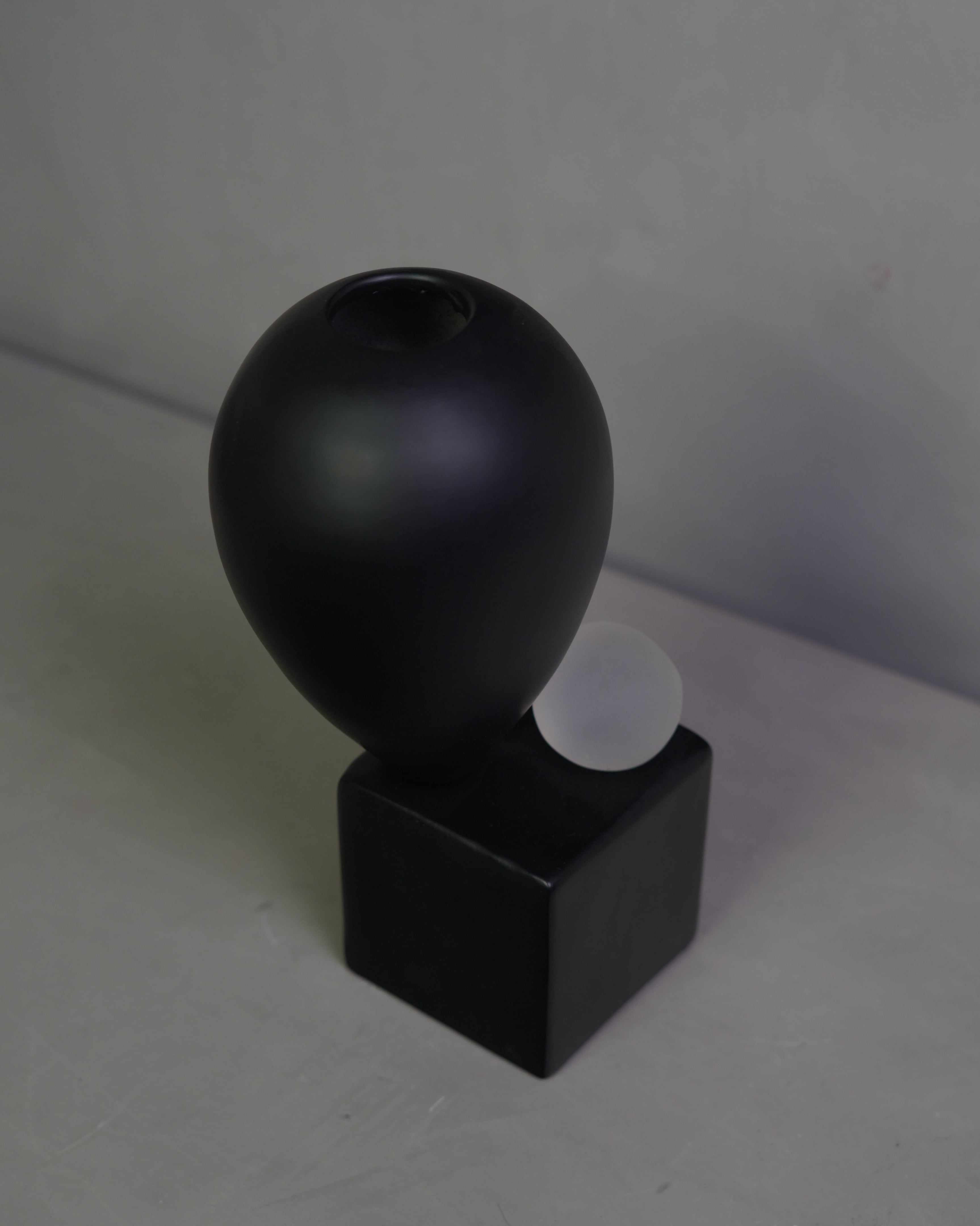 Equilibrium drop Vase