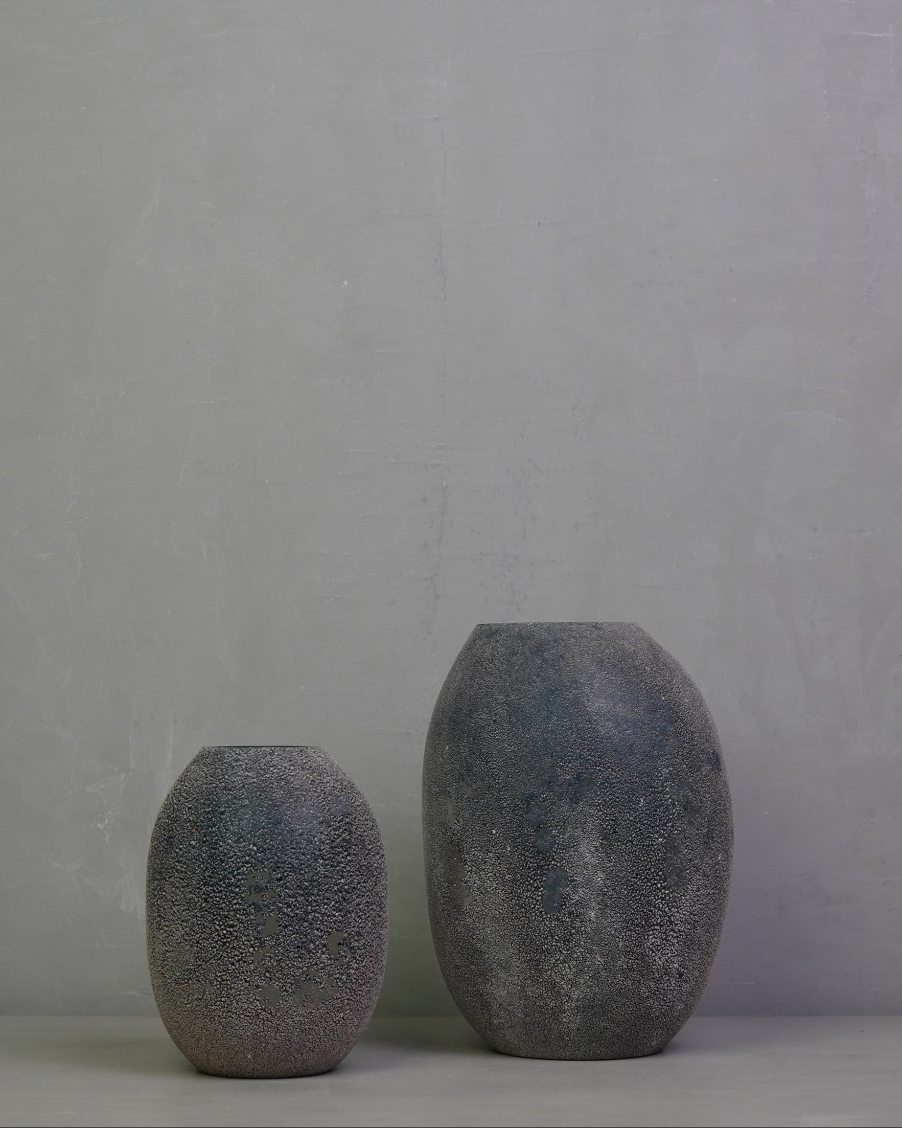 Pebble Vase S - Gray