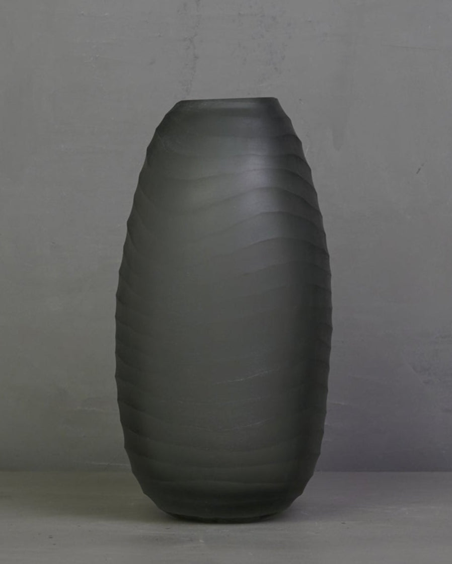 Lineage Smoked Glass Vase L -  Black