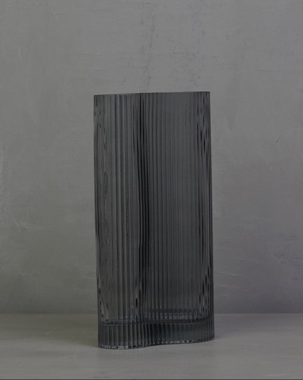 Present Time Vase Allure Tall wave