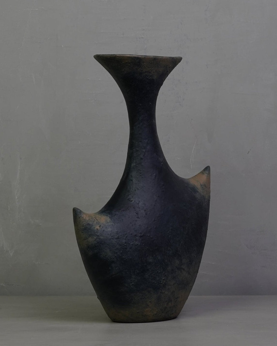 Wabi Sabi Ceramic Vase - black