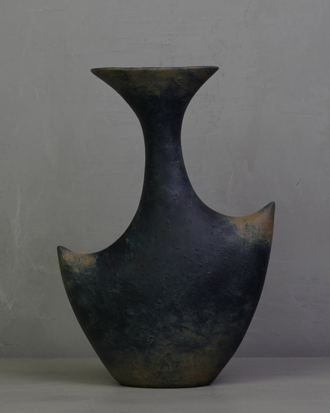 Wabi Sabi Ceramic Vase - black