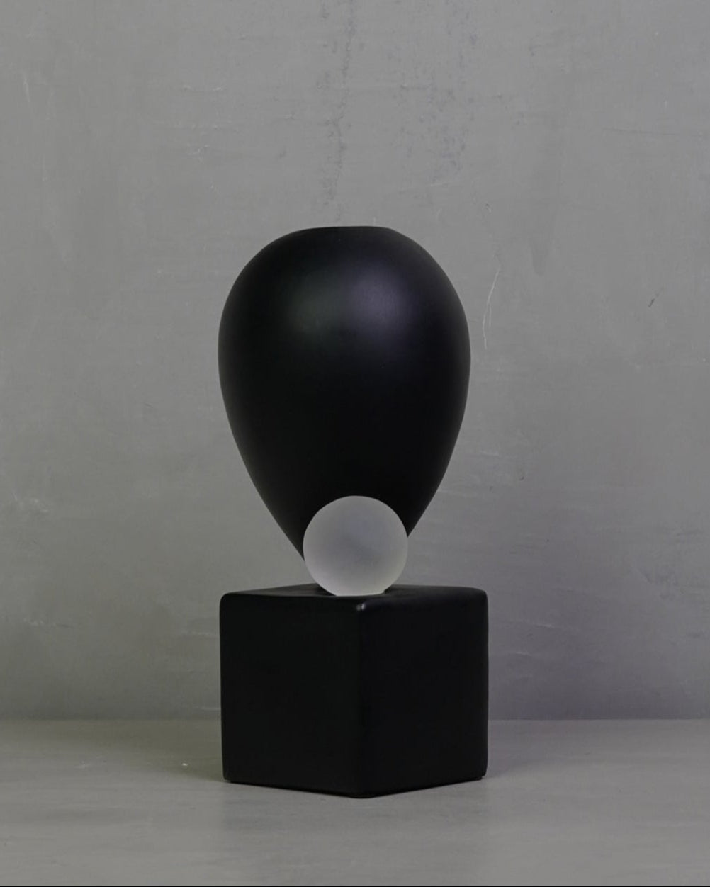 Equilibrium drop Vase